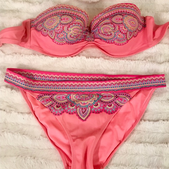PINK Victoria's Secret Other - Victoria's Secret pink and coral bikini, sz M; 34D